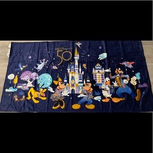 NWT WDW Walt Disney World 50th Anniversary Towel!